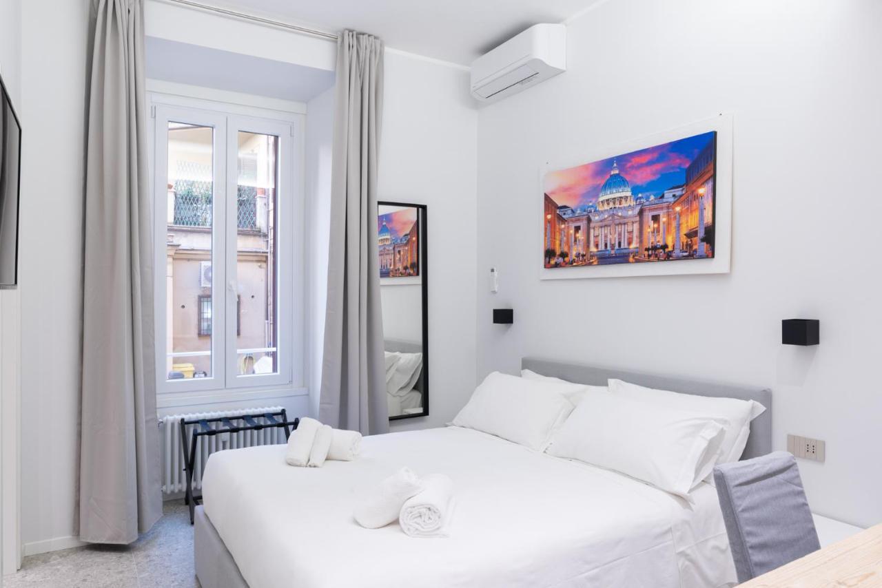 White Home Suite And Rooms Rom Exterior foto